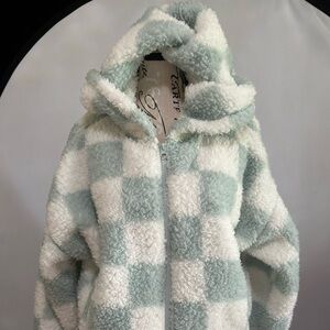 Wild Rose Green and White Checkered Zip Hoodie Medium